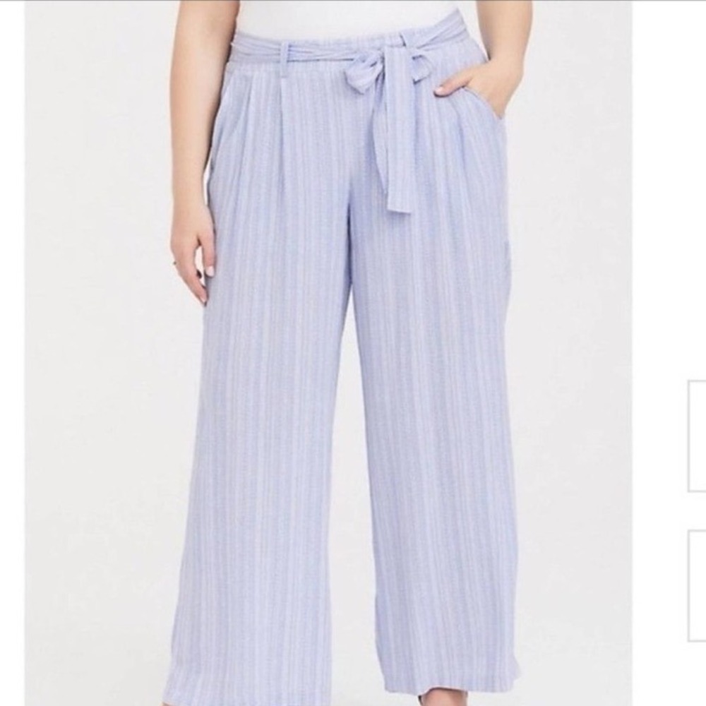 Torrid‎ Light Blue Striped Wide Leg Tie Waist Rayon Pants Plus Size 2 2X